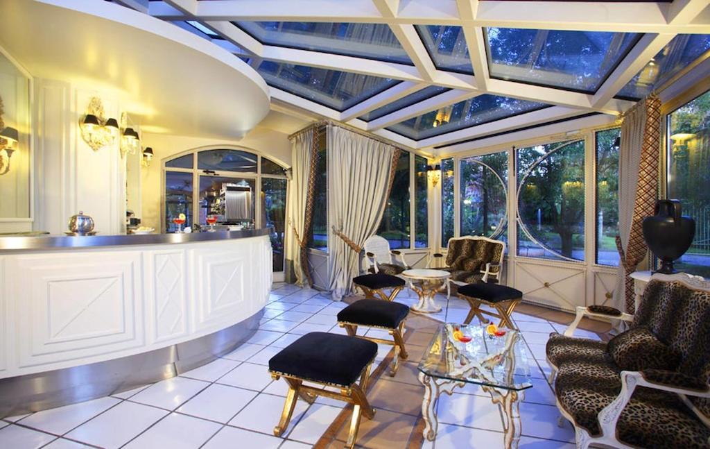 Hotel Ristorante Borgo Antico Ceprano Esterno foto