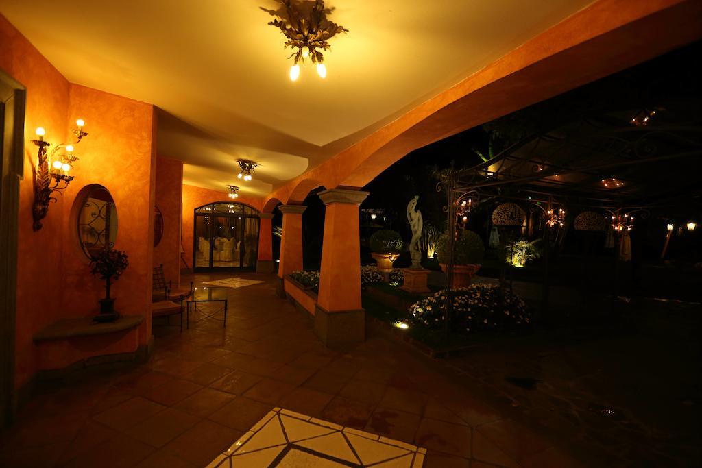 Hotel Ristorante Borgo Antico Ceprano Esterno foto