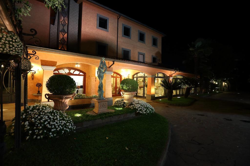 Hotel Ristorante Borgo Antico Ceprano Esterno foto