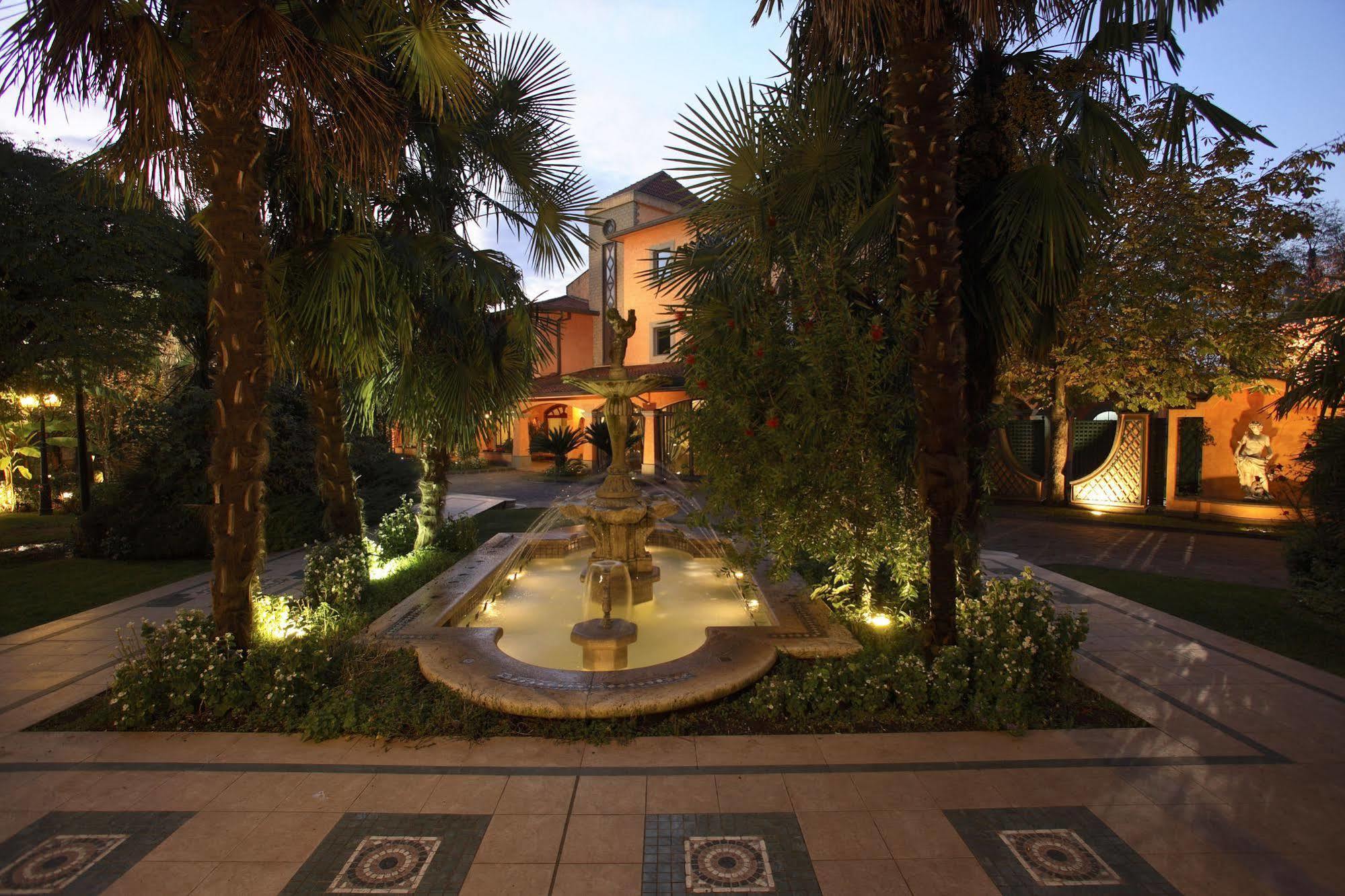 Hotel Ristorante Borgo Antico Ceprano Esterno foto